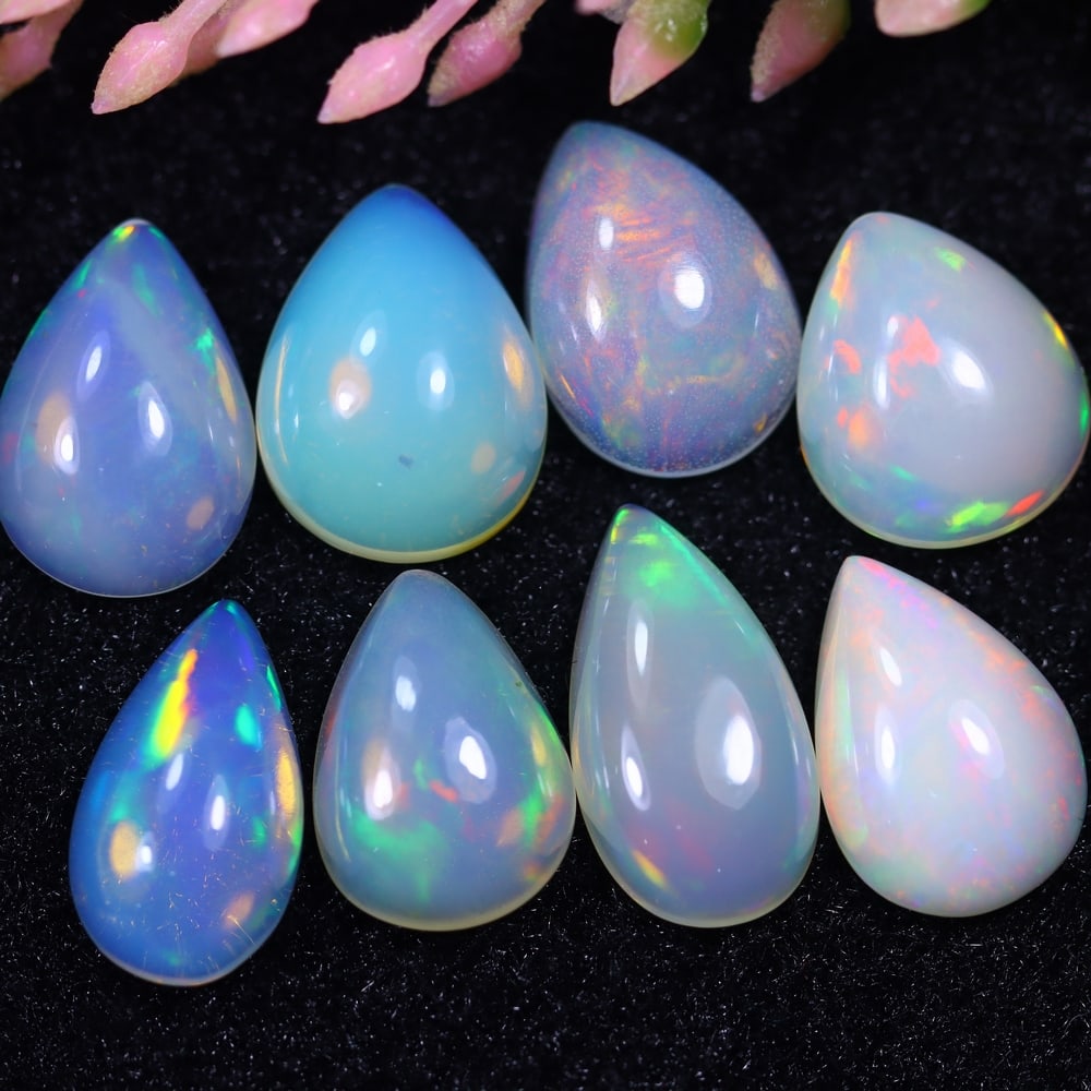 18.72Ct Welo Opal Set - Ethiopian Opal: Ksmith Jewels Global Welcome to our auction house, today auction brought to you by Ksmith Jewels Global based in Penang, Malaysia specialize in all kinds of opal and color gemstone both in manufacturi