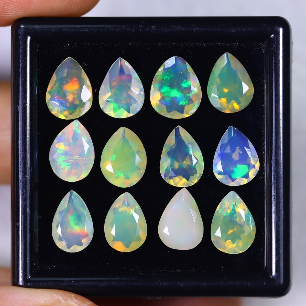 9.75Ct Welo Opal Lot - Ethiopian Opal - Pear Faceted: Ksmith Jewels Global Welcome to our auction house, today auction brought to you by Ksmith Jewels Global based in Penang, Malaysia specialize in all kinds of opal and color gemstone both in manufacturi