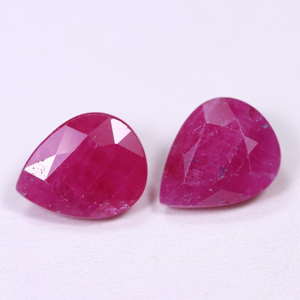 6.47Ct Red Ruby Pair - Polished Faceted: Ksmith Jewels Global Welcome to our auction house, today auction brought to you by Ksmith Jewels Global based in Penang, Malaysia specialize in all kinds of opal and color gemstone both in manufacturi