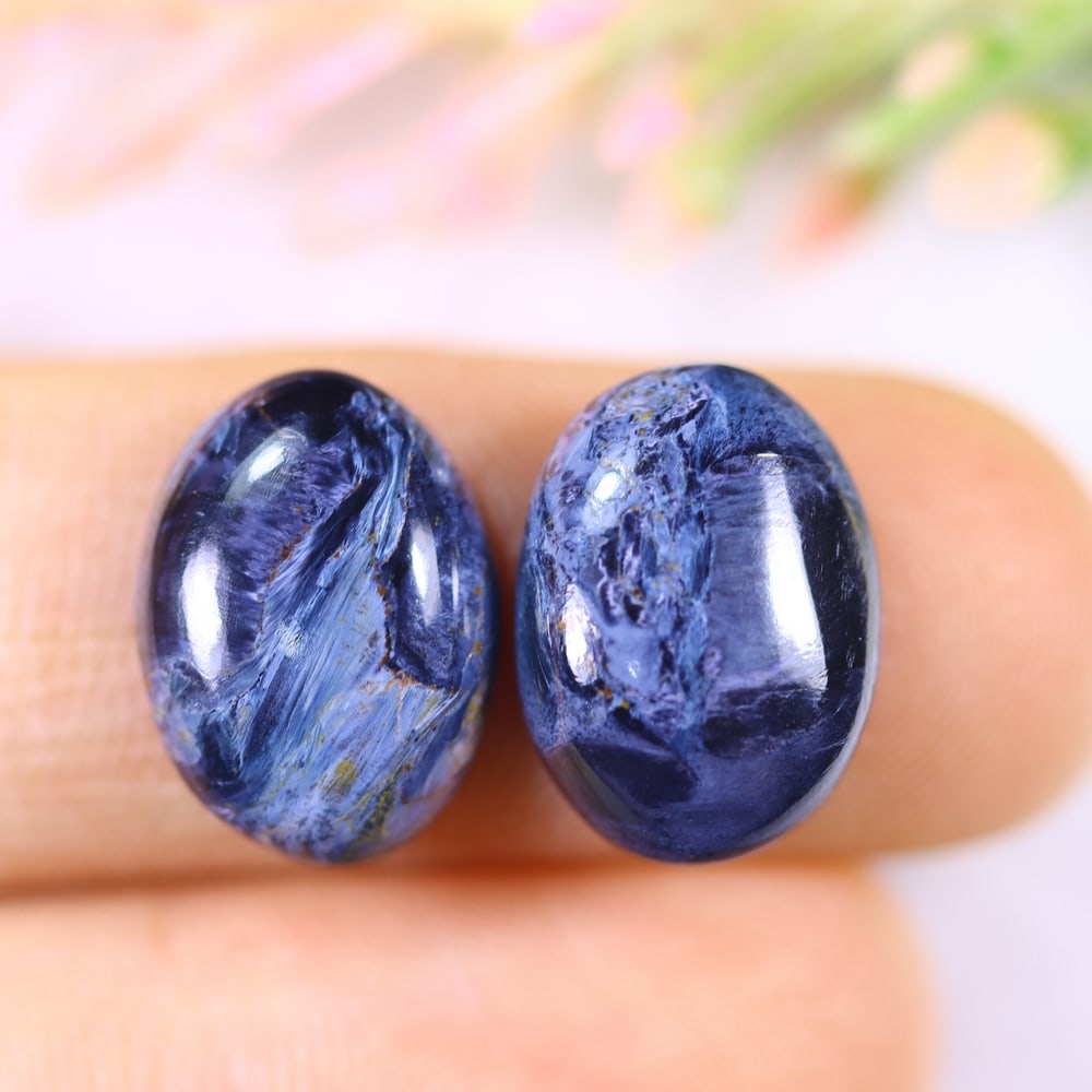 10.28Ct Pietersite Cabochon Pair - Gemstone Crystal - Oval Cabochon: Ksmith Jewels Global Welcome to our auction house, today auction brought to you by Ksmith Jewels Global based in Penang, Malaysia specialize in all kinds of opal and color gemstone both in manufacturi