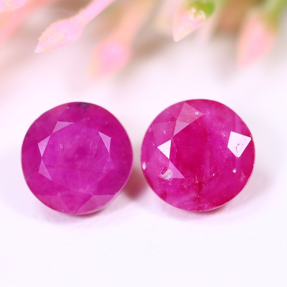 6.06Ct Ruby Pair - Polished Faceted - Round Faceted: Ksmith Jewels Global Welcome to our auction house, today auction brought to you by Ksmith Jewels Global based in Penang, Malaysia specialize in all kinds of opal and color gemstone both in manufacturi