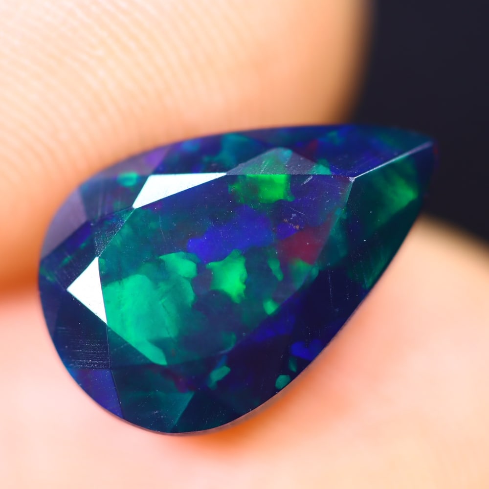 2.84Ct Welo Black Opal Polished - Ethiopian Opal - Pear Faceted: Ksmith Jewels Global Welcome to our auction house, today auction brought to you by Ksmith Jewels Global based in Penang, Malaysia specialize in all kinds of opal and color gemstone both in manufacturi