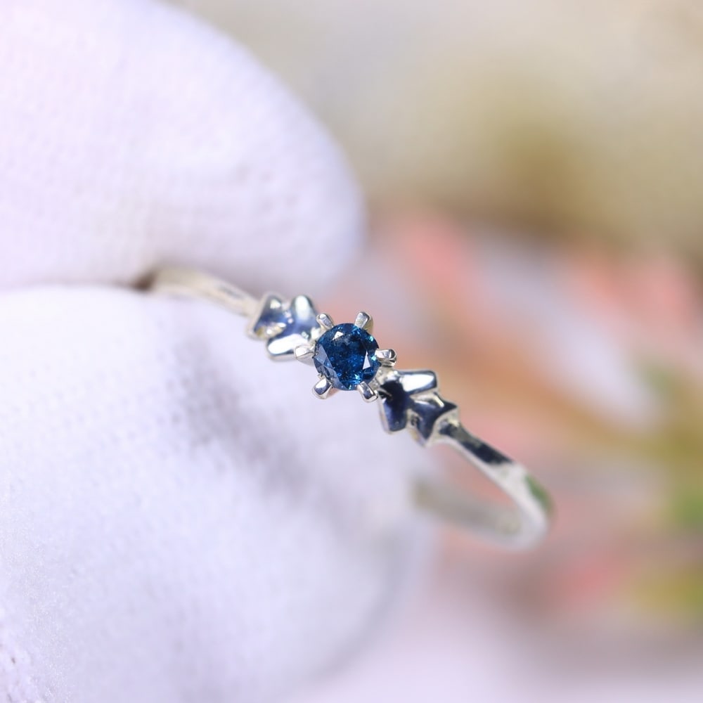 0.73g Natural Diamond Sterling Silver 925 Ring - Size US 6 - Total Diamond 0.07ct: Ksmith Jewels Global Welcome to our auction house, today auction brought to you by Ksmith Jewels Global based in Penang, Malaysia specialize in all kinds of opal, diamond and color gemstone both in ma