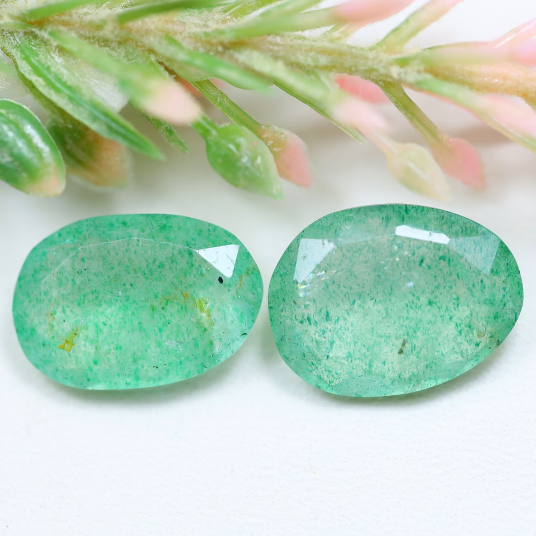 Strawberry Quartz 9.03Ct Natural Green Strawberry Quartz Pair: Ksmith Jewels Global Welcome to our auction house, today auction brought to you by Ksmith Jewels Global based in Penang, Malaysia specialize in all kinds of opal and color gemstone both in manufacturi