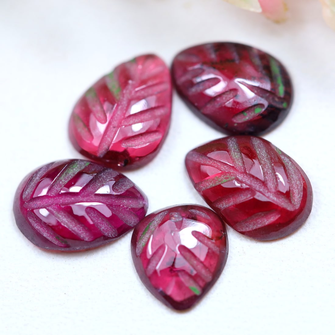 4.89Ct Natural Garnet Hand Carved Cut Gemstone Lots (1 of 2)