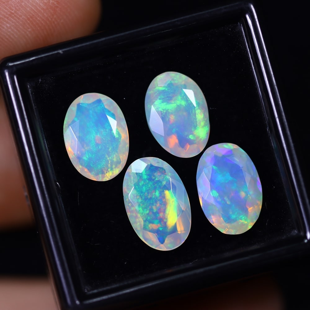 4.74Ct Welo Opal Faceted Set - Ethiopian Opal: Ksmith Jewels Global Welcome to our auction house, today auction brought to you by Ksmith Jewels Global based in Penang, Malaysia specialize in all kinds of opal and color gemstone both in manufacturi