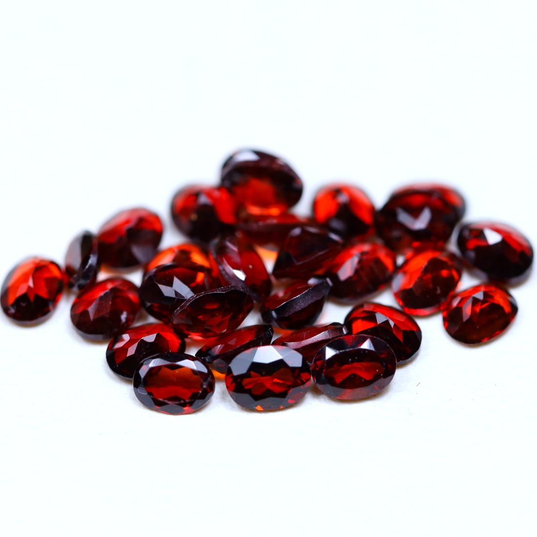 6.23Ct Natural Wholesale Unheated Red Garnet Lot - Ceylon Gemstone - Oval Faceted (OT6976): Ksmith Jewels Global Welcome to our auction house, today auction brought to you by Ksmith Jewels Global based in Penang, Malaysia specialize in all kinds of opal and color gemstone both in manufacturi