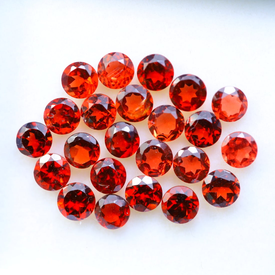 7.54Ct Natural Wholesale Orange Red Garnet Lot Round Faceted (OT6572): Ksmith Jewels Global Welcome to our auction house, today auction brought to you by Ksmith Jewels Global based in Penang, Malaysia specialize in all kinds of opal and color gemstone both in manufacturi