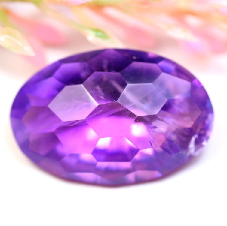 Amethyst 11.53Ct Natural Purple Amethyst Honeycomb Cut: Ksmith Jewels Global Welcome to our auction house, today auction brought to you by Ksmith Jewels Global based in Penang, Malaysia specialize in all kinds of opal and color gemstone both in manufacturi