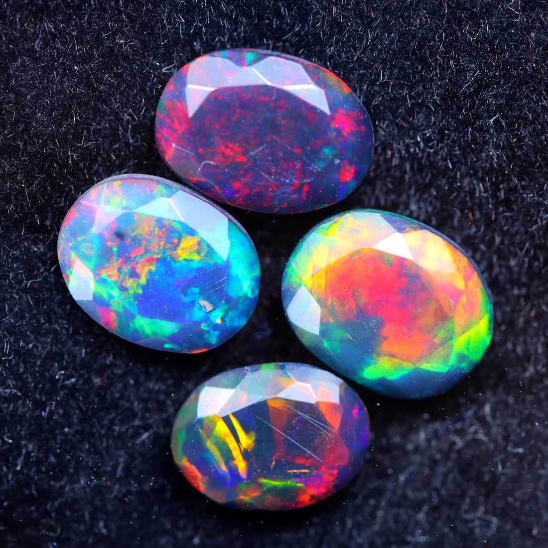 3.06Ct Natural Flashy Rainbow Ethiopian Smoked Welo Opal 4 PCS LOT: Ksmith Jewels Global Welcome to our auction house, today auction brought to you by Ksmith Jewels Global based in Penang, Malaysia specialize in all kinds of opal and color gemstone both in manufacturi