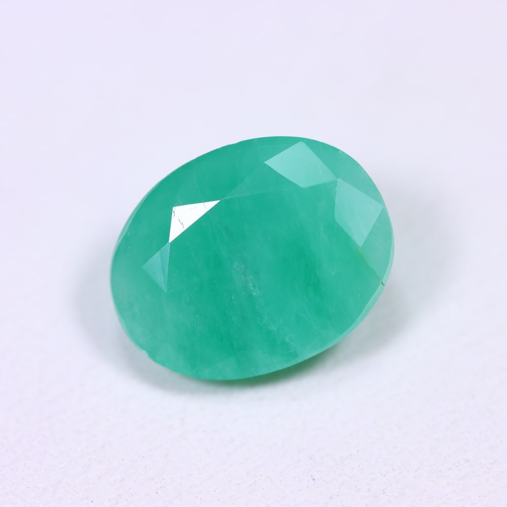 3.45Ct Brazilian Sakota Emerald - Natural Emerald: Ksmith Jewels Global Welcome to our auction house, today auction brought to you by Ksmith Jewels Global based in Penang, Malaysia specialize in all kinds of opal and color gemstone both in manufacturi