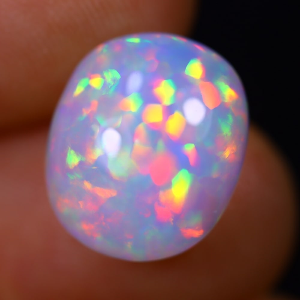 4.43Ct Welo Opal Polished - Ethiopian Opal - Oval Cabochon: Ksmith Jewels Global Welcome to our auction house, today auction brought to you by Ksmith Jewels Global based in Penang, Malaysia specialize in all kinds of opal and color gemstone both in manufacturi
