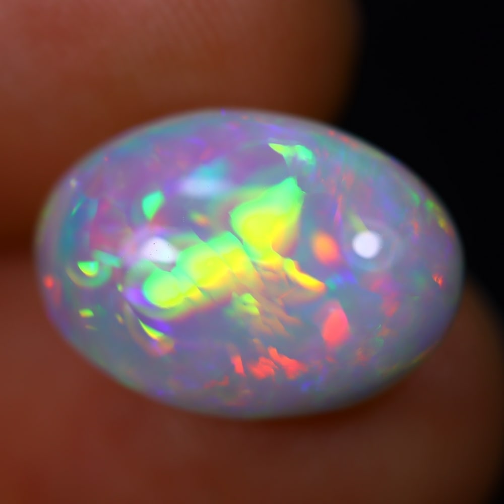 4.53Ct Welo Opal Polished - Ethiopian Opal - Oval Cabochon: Ksmith Jewels Global Welcome to our auction house, today auction brought to you by Ksmith Jewels Global based in Penang, Malaysia specialize in all kinds of opal and color gemstone both in manufacturi