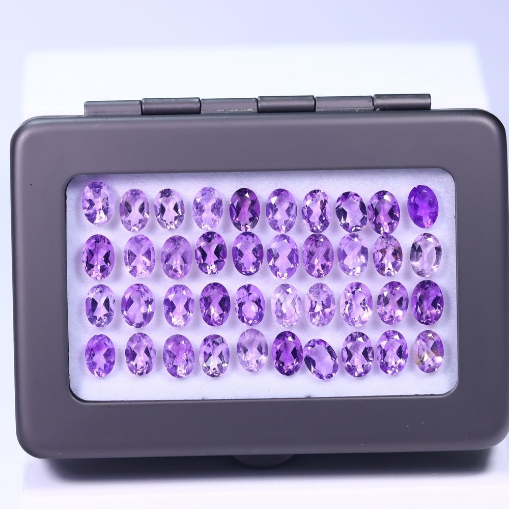 27.84Ct Amethyst Set - Polished Faceted: Ksmith Jewels Global Welcome to our auction house, today auction brought to you by Ksmith Jewels Global based in Penang, Malaysia specialize in all kinds of opal and color gemstone both in manufacturi