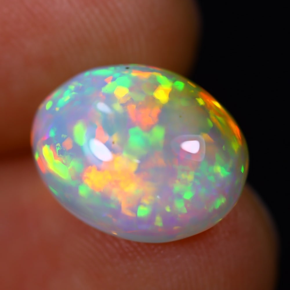 3.63Ct Welo Opal Polished - Ethiopian Opal - Oval Cabochon: Ksmith Jewels Global Welcome to our auction house, today auction brought to you by Ksmith Jewels Global based in Penang, Malaysia specialize in all kinds of opal and color gemstone both in manufacturi