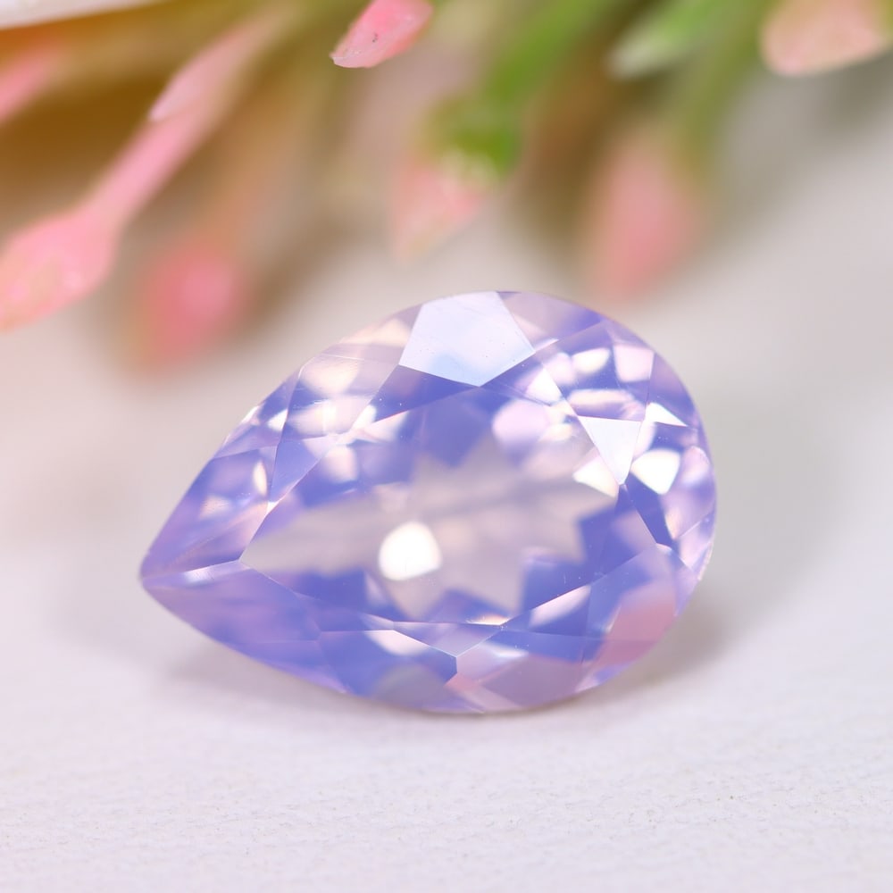 4.12Ct Lavender Amethyst - Polished Faceted: Ksmith Jewels Global Welcome to our auction house, today auction brought to you by Ksmith Jewels Global based in Penang, Malaysia specialize in all kinds of opal and color gemstone both in manufacturi
