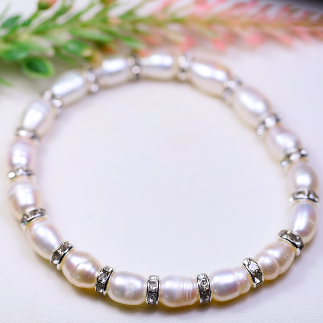 67.54Cts Natural Freshwater Pearl Bracelet OT6637: Ksmith Jewels Global Welcome to our auction house, today auction brought to you by Ksmith Jewels Global based in Penang, Malaysia specialize in all kinds of opal and color gemstone both in manufacturi