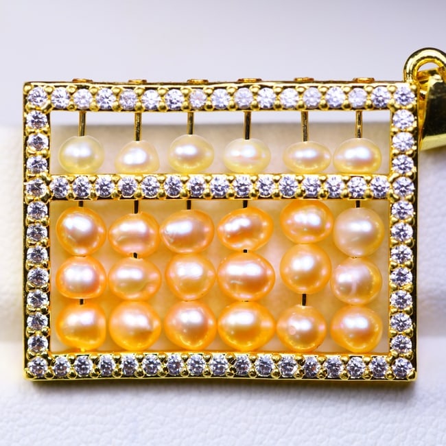 Total Weight of Pearl 29.56Ct Real Freshwater Pearl Abacus Pendant: Ksmith Jewels Global Welcome to our auction house, today auction brought to you by Ksmith Jewels Global based in Penang, Malaysia specialize in all kinds of opal and color gemstone both in manufacturi
