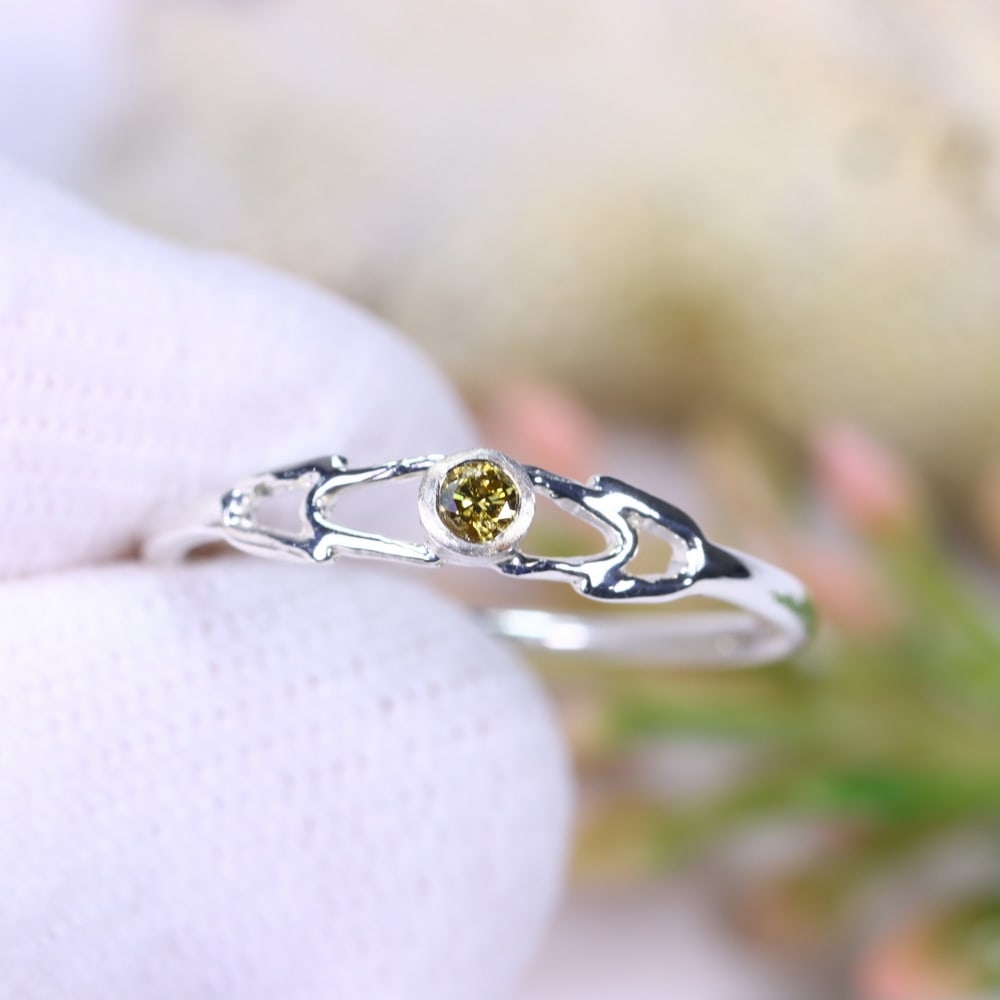 0.85g Natural Diamond Sterling Silver 925 Ring - Size US 5.5 - Total Diamond 0.06ct: Ksmith Jewels Global Welcome to our auction house, today auction brought to you by Ksmith Jewels Global based in Penang, Malaysia specialize in all kinds of opal, diamond and color gemstone both in ma