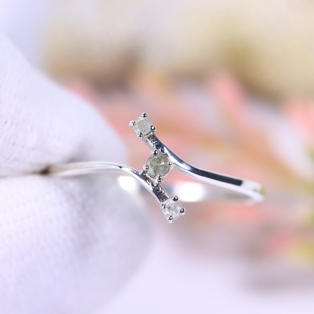 0.80g Natural Diamond Sterling Silver 925 Ring - Size US 6.25 (1 of 2)