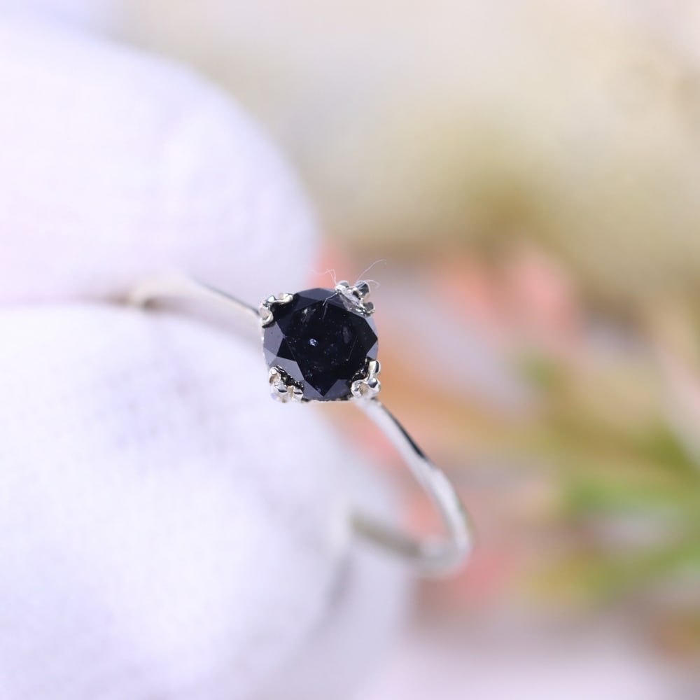 0.61g Natural Diamond Sterling Silver 925 Ring - Size US 5 - Total Diamond 0.43ct: Ksmith Jewels Global Welcome to our auction house, today auction brought to you by Ksmith Jewels Global based in Penang, Malaysia specialize in all kinds of opal, diamond and color gemstone both in ma