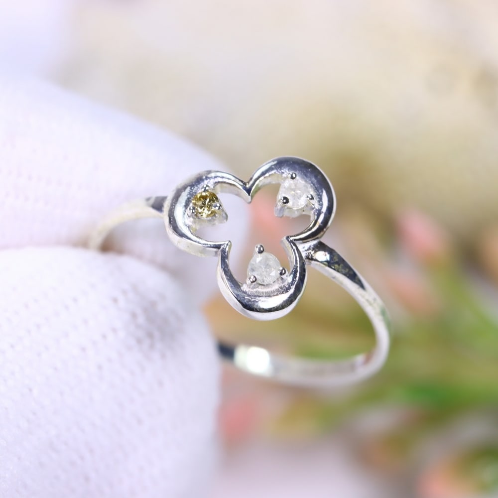 0.88g Natural Diamond Sterling Silver 925 Ring - Size US 5.5 - Total Diamond 0.07ct: Ksmith Jewels Global Welcome to our auction house, today auction brought to you by Ksmith Jewels Global based in Penang, Malaysia specialize in all kinds of opal, diamond and color gemstone both in ma