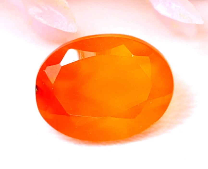 Carnelian 1.25Ct Oval Cut Natural Unheated Orange Carnelian: Ksmith Jewels Global Welcome to our auction house, today auction brought to you by Ksmith Jewels Global based in Penang, Malaysia specialize in all kinds of opal and color gemstone both in manufacturi