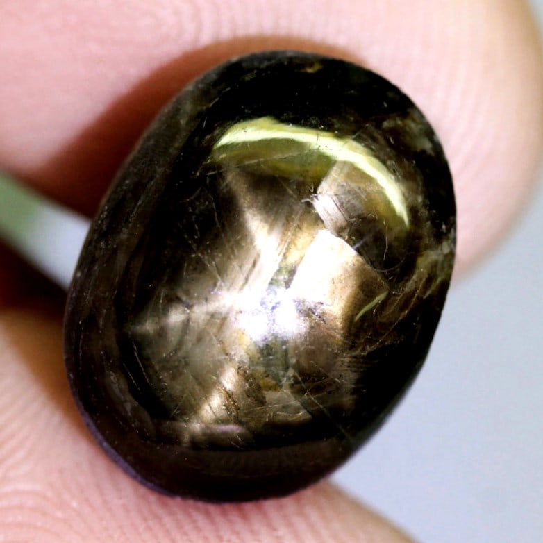 Star Sapphire 20.40Ct Natural Greenish 6 Rays Gold Star Sapphire: Ksmith Jewels Global Welcome to our auction house, today auction brought to you by Ksmith Jewels Global based in Penang, Malaysia specialize in all kinds of opal and color gemstone both in manufacturi