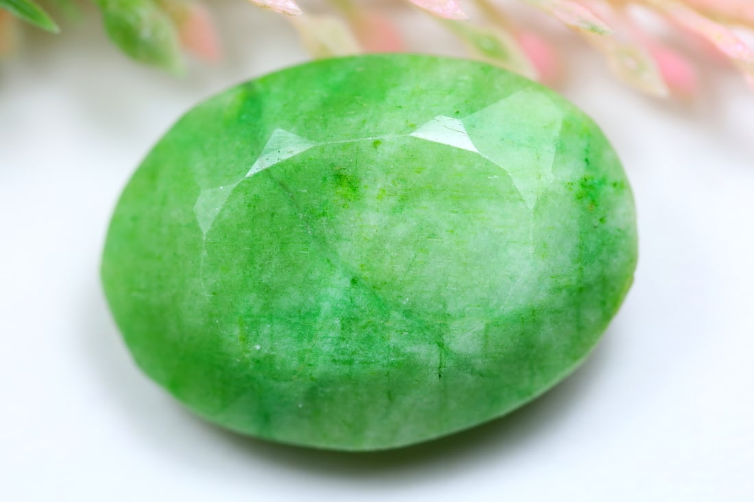 Emerald 36.15Ct Natural Brazilian Emerald Oval Faceted Cut: Ksmith Jewels Global Welcome to our auction house, today auction brought to you by Ksmith Jewels Global based in Penang, Malaysia specialize in all kinds of opal and color gemstone both in manufacturi