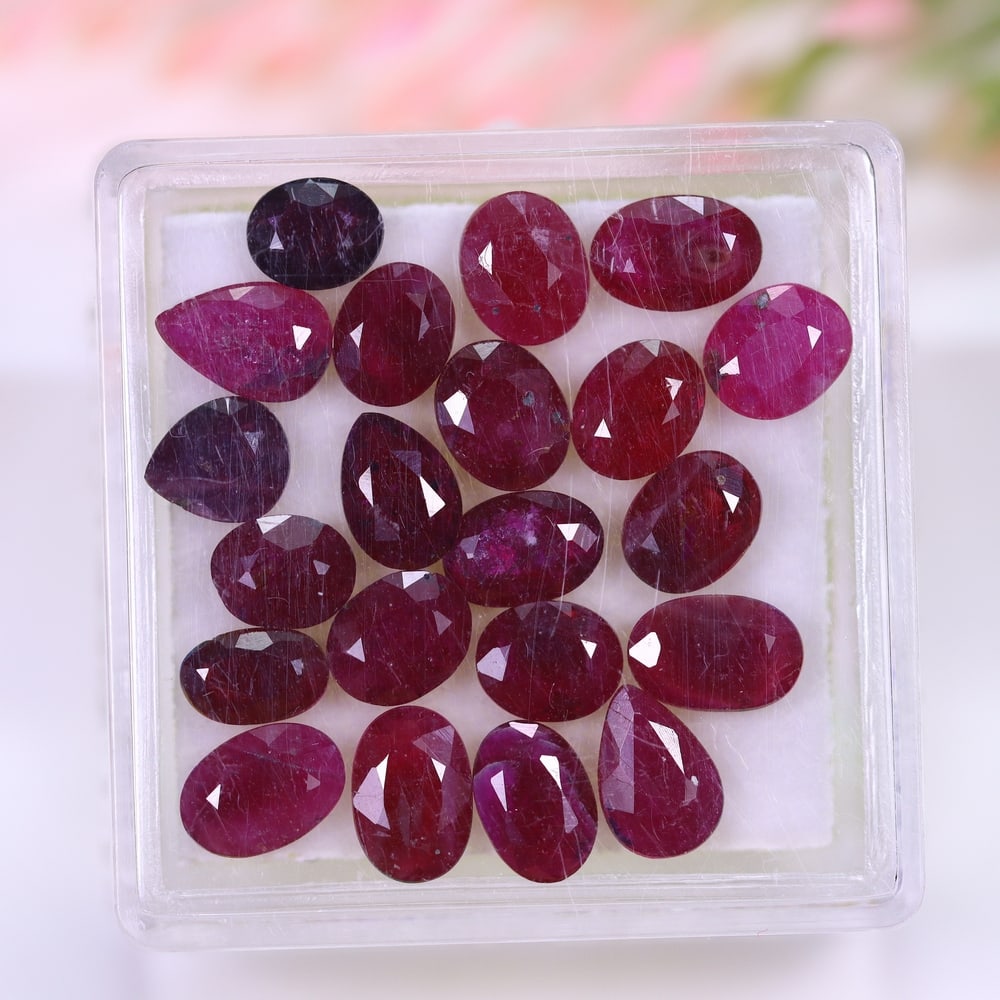 9.01Ct Red Ruby Set - Polished Faceted (1 of 3)