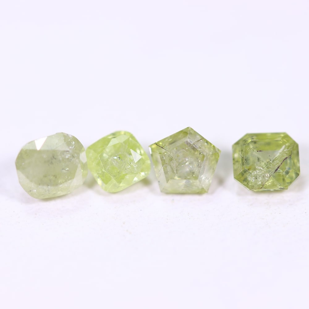 1.11Ct Fancy Diamond Set - Polished Faceted: Ksmith Jewels Global Welcome to our auction house, today auction brought to you by Ksmith Jewels Global based in Penang, Malaysia specialize in all kinds of opal and color gemstone both in manufacturi