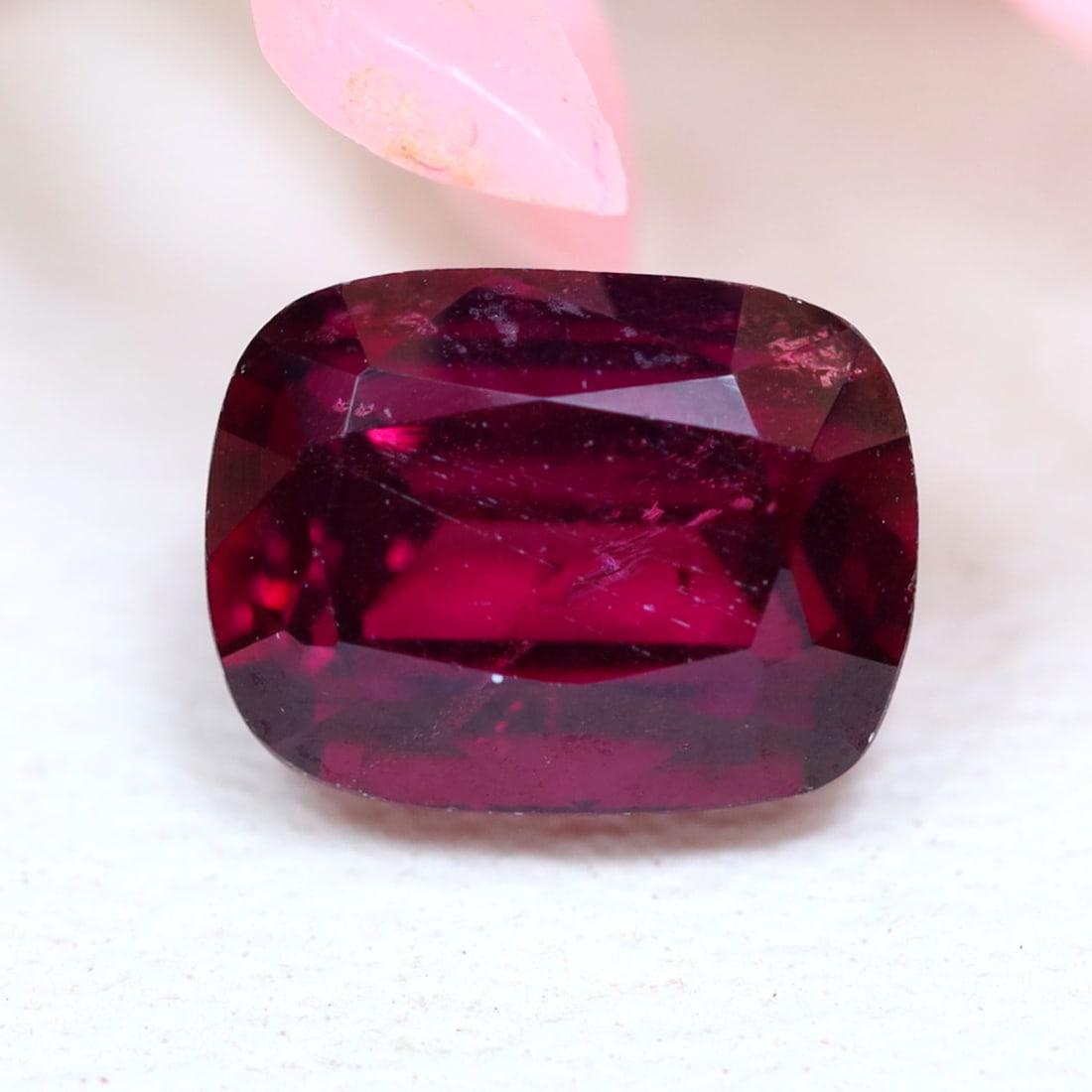 1.45Ct Natural Purplish Rhodolite Garnet for Jewelry Making: Ksmith Jewels Global Welcome to our auction house, today auction brought to you by Ksmith Jewels Global based in Penang, Malaysia specialize in all kinds of opal and color gemstone both in manufacturi