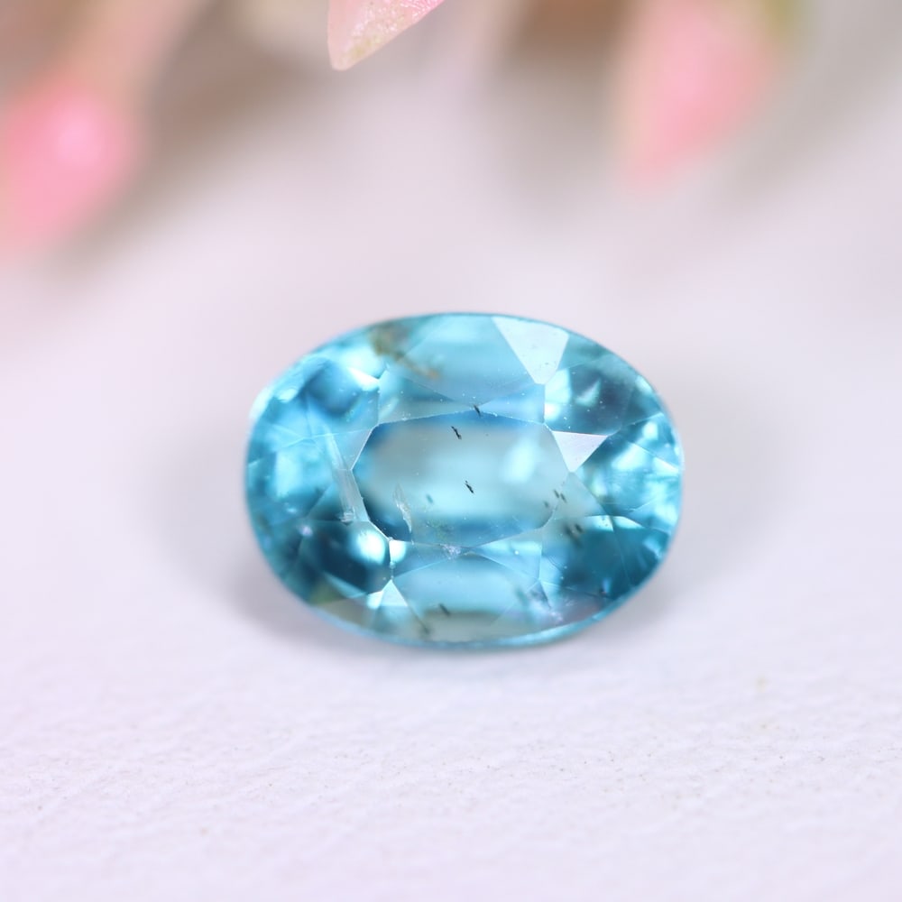 1.14Ct Paraiba Topaz - Polished Faceted: Ksmith Jewels Global Welcome to our auction house, today auction brought to you by Ksmith Jewels Global based in Penang, Malaysia specialize in all kinds of opal and color gemstone both in manufacturi
