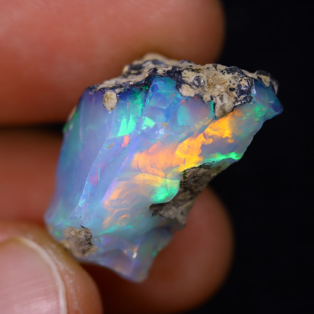 15.1Ct Rough Opal Specimen - Ethiopian Opal - Mineral Rough: Ksmith Jewels Global Welcome to our auction house, today auction brought to you by Ksmith Jewels Global based in Penang, Malaysia specialize in all kinds of opal and color gemstone both in manufacturi