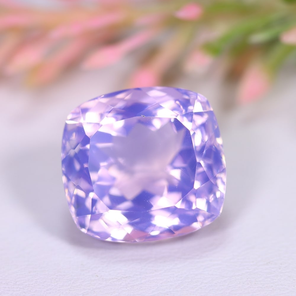 15.25Ct Lavender Amethyst - Polished Faceted: Ksmith Jewels Global Welcome to our auction house, today auction brought to you by Ksmith Jewels Global based in Penang, Malaysia specialize in all kinds of opal and color gemstone both in manufacturi