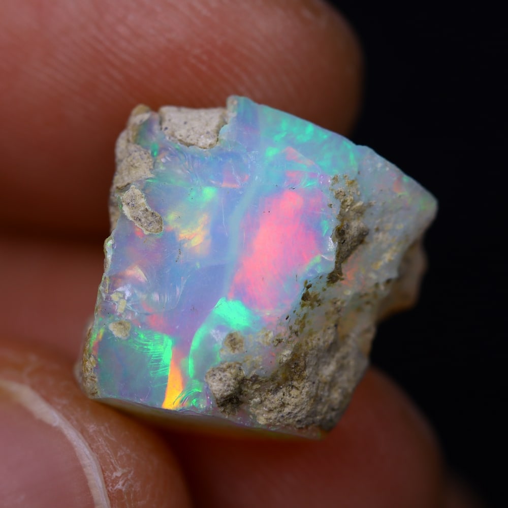 7.5Ct Rough Opal Specimen - Ethiopian Opal - Mineral Rough: Ksmith Jewels Global Welcome to our auction house, today auction brought to you by Ksmith Jewels Global based in Penang, Malaysia specialize in all kinds of opal and color gemstone both in manufacturi