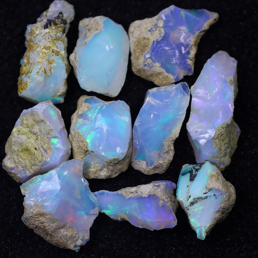 44.6Ct Rough Opal Specimen Lot - Ethiopian Opal - Mineral Rough: Ksmith Jewels Global Welcome to our auction house, today auction brought to you by Ksmith Jewels Global based in Penang, Malaysia specialize in all kinds of opal and color gemstone both in manufacturi