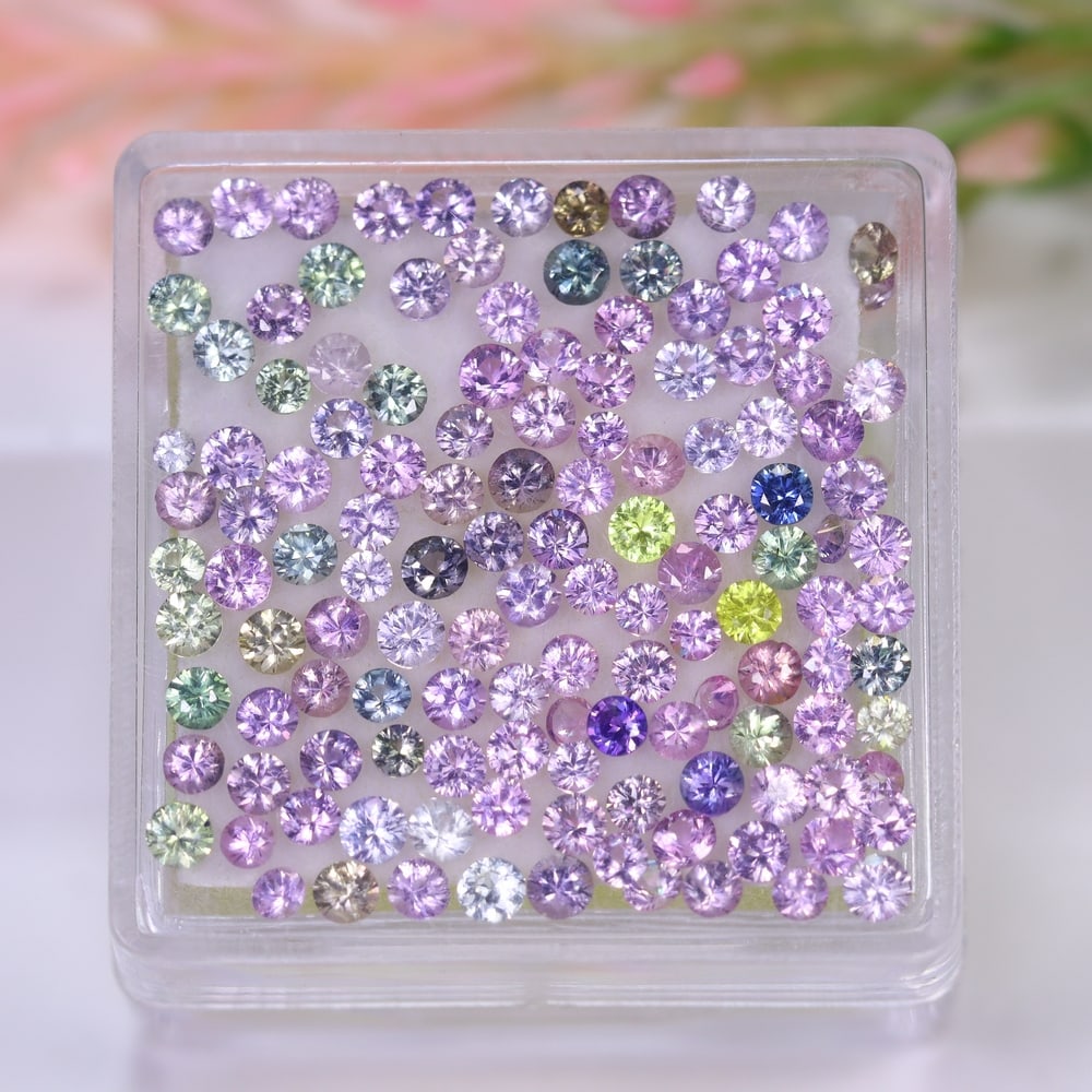 5.03Ct Fancy Sapphire Set - 2.0mm Round Diamond Cut: Ksmith Jewels Global Welcome to our auction house, today auction brought to you by Ksmith Jewels Global based in Penang, Malaysia specialize in all kinds of opal and color gemstone both in manufacturi