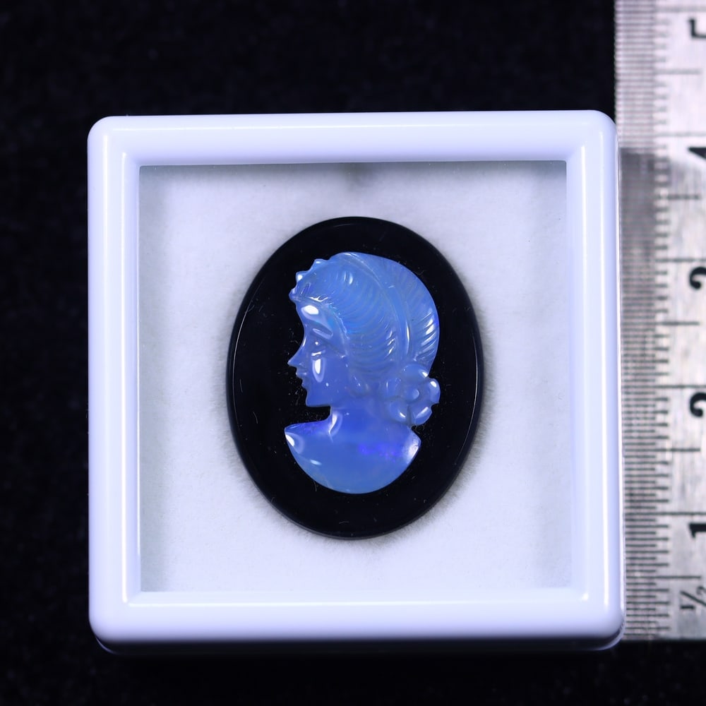 Natural Lightning Ridge Opal Carving on Black Onyx: Ksmith Jewels Global Welcome to our auction house, today auction brought to you by Ksmith Jewels Global based in Penang, Malaysia specialize in all kinds of opal and color gemstone both in manufacturi