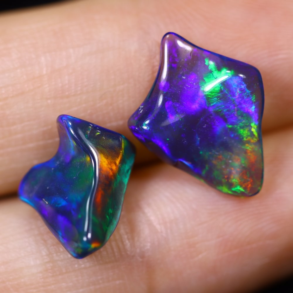 4.28Ct Natural Freeform Black Opal Set - 12x10x3mm - Polished Rough: Ksmith Jewels Global Welcome to our auction house, today auction brought to you by Ksmith Jewels Global based in Penang, Malaysia specialize in all kinds of opal and color gemstone both in manufacturi