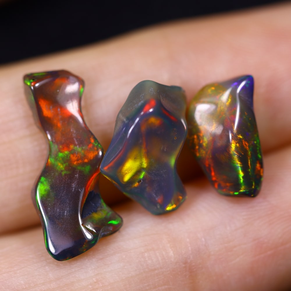 4.74Ct Natural Freeform Black Opal Set - 11x6x3mm - Polished Rough: Ksmith Jewels Global Welcome to our auction house, today auction brought to you by Ksmith Jewels Global based in Penang, Malaysia specialize in all kinds of opal and color gemstone both in manufacturi