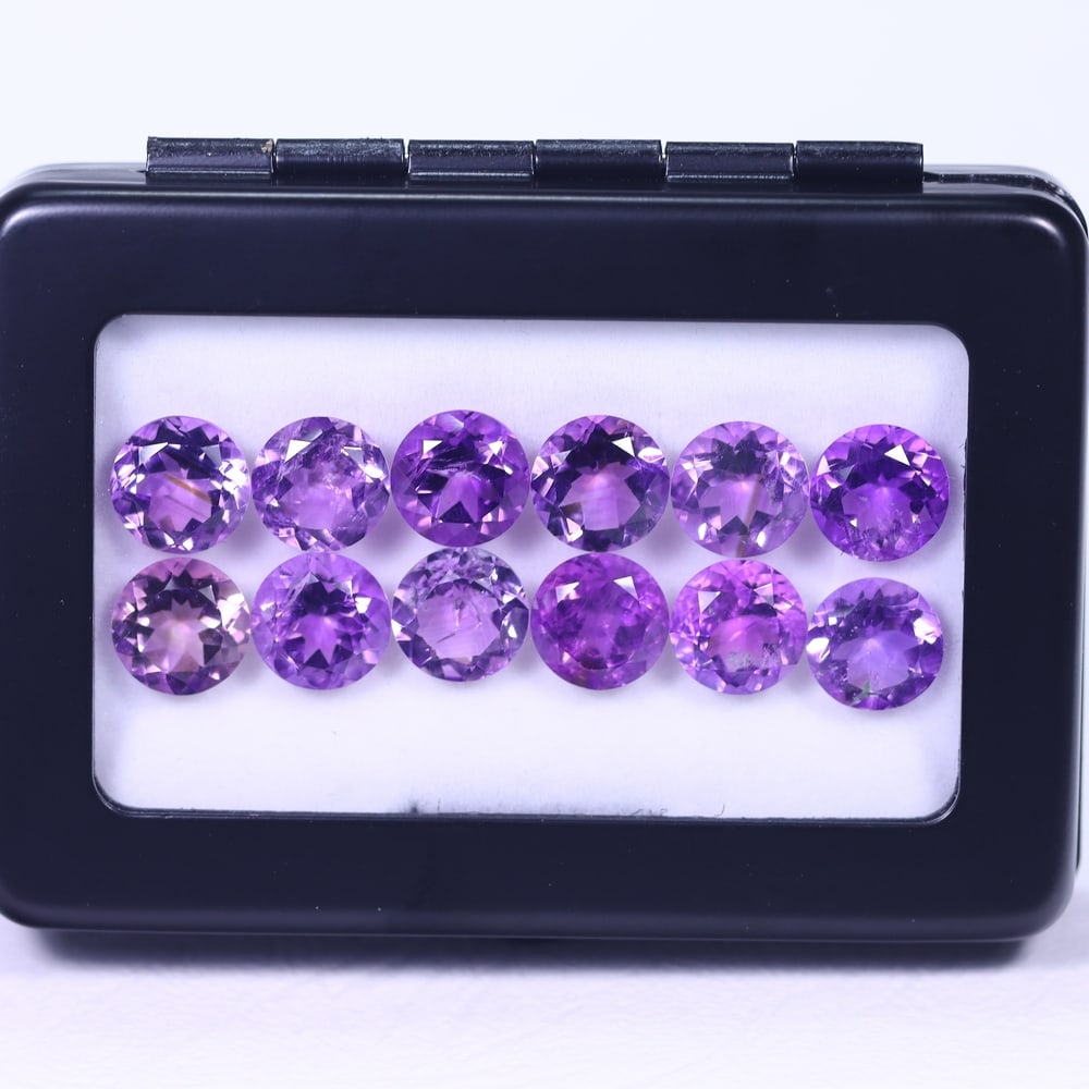 39.94Ct Purple Amethyst Set - Polished Faceted: Ksmith Jewels Global Welcome to our auction house, today auction brought to you by Ksmith Jewels Global based in Penang, Malaysia specialize in all kinds of opal and color gemstone both in manufacturi
