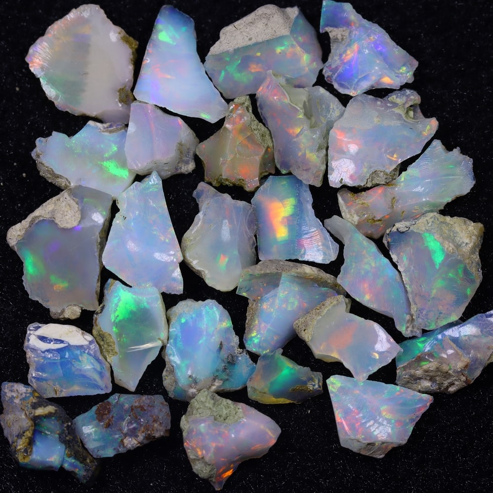 27.6Ct Rough Opal Specimen Lot - Ethiopian Opal - Mineral Rough: Ksmith Jewels Global Welcome to our auction house, today auction brought to you by Ksmith Jewels Global based in Penang, Malaysia specialize in all kinds of opal and color gemstone both in manufacturi