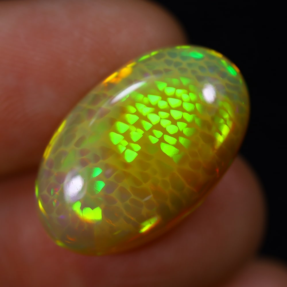 11.66Ct Welo Opal Polished - Ethiopian Opal: Ksmith Jewels Global Welcome to our auction house, today auction brought to you by Ksmith Jewels Global based in Penang, Malaysia specialize in all kinds of opal and color gemstone both in manufacturi