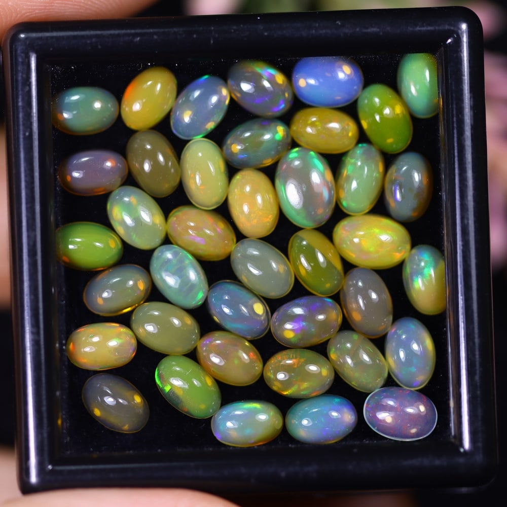13.12Ct Welo Opal Lot - Ethiopian Opal: Ksmith Jewels Global Welcome to our auction house, today auction brought to you by Ksmith Jewels Global based in Penang, Malaysia specialize in all kinds of opal and color gemstone both in manufacturi