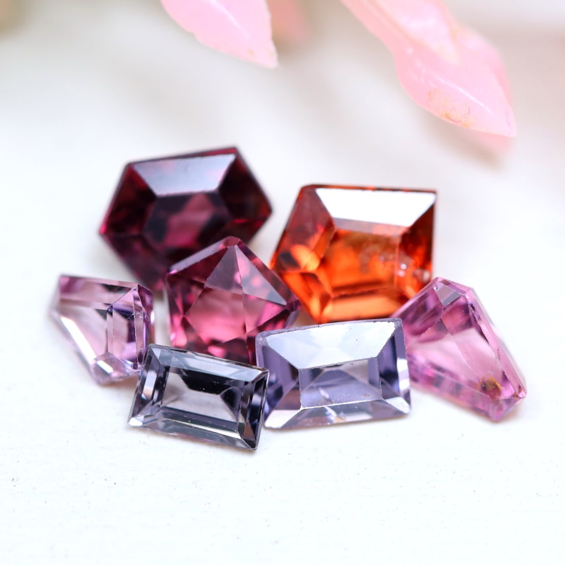 2.66Ct Natural 7PCS.AAA++COLOR SPINEL MOGOK NATURAL GEMSTONE FANCY CUT: Ksmith Jewels Global Welcome to our auction house, today auction brought to you by Ksmith Jewels Global based in Penang, Malaysia specialize in all kinds of opal and color gemstone both in manufacturi