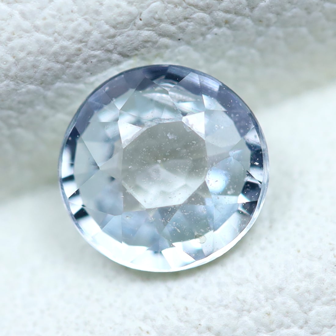 Sapphire 0.52Ct Round Cut Natural Unheated Tanga Pastel Blue Sapphire Gemstone: Ksmith Jewels Global Welcome to our auction house, today auction brought to you by Ksmith Jewels Global based in Penang, Malaysia specialize in all kinds of opal and color gemstone both in manufacturi