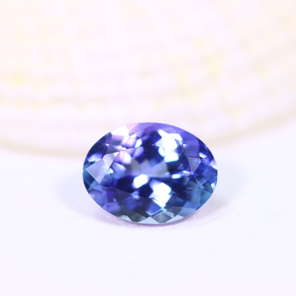 1.20Ct Tanzanite - Polished Faceted - Oval Faceted: Ksmith Jewels Global Welcome to our auction house, today auction brought to you by Ksmith Jewels Global based in Penang, Malaysia specialize in all kinds of opal and color gemstone both in manufacturi