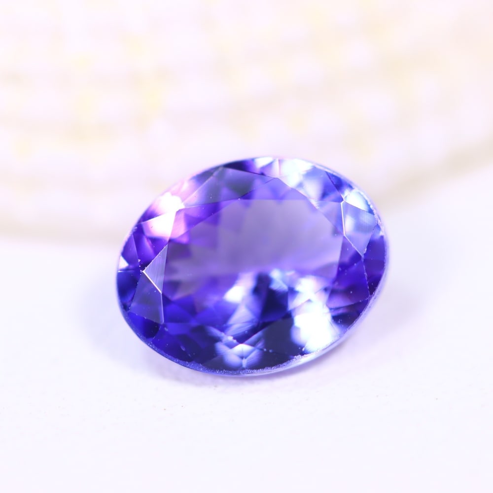 1.52Ct Tanzanite - Polished Faceted - Oval Faceted: Ksmith Jewels Global Welcome to our auction house, today auction brought to you by Ksmith Jewels Global based in Penang, Malaysia specialize in all kinds of opal and color gemstone both in manufacturi