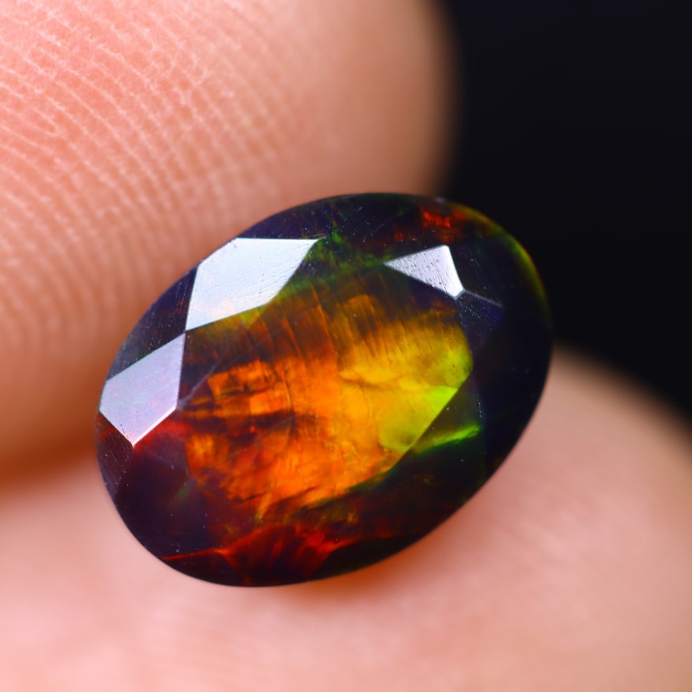 1.59Ct Welo Black Opal Polished - Ethiopian Opal: Ksmith Jewels Global Welcome to our auction house, today auction brought to you by Ksmith Jewels Global based in Penang, Malaysia specialize in all kinds of opal and color gemstone both in manufacturi